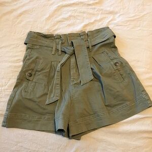 STS Blue - Olive/Army green “Lynn high rise” shorts